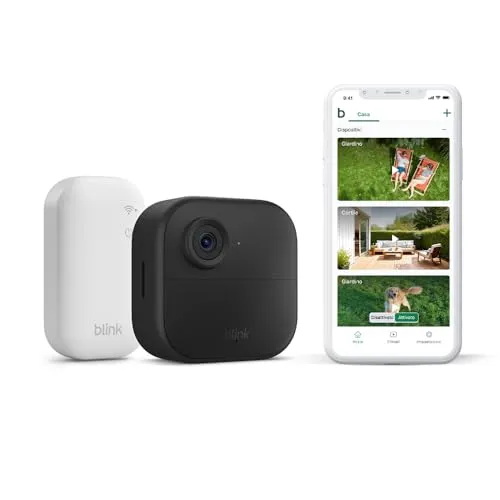 Videocamera Blink Outdoor 4 (Ultimo modello) - Videocamera di sicurezza smart HD wireless, autonomia di due anni, compatibile con Alexa - Sistema a 1 telecamera con Sync Module Core incluso - IP65