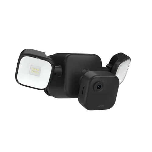 Videocamera esterna con proiettore Blink (ultimo modello) | Videocamera di sicurezza smart senza fili, LED da 700 lumen, durata delle pile‌ di due anni | Modulo di sincronizzazione di base incluso